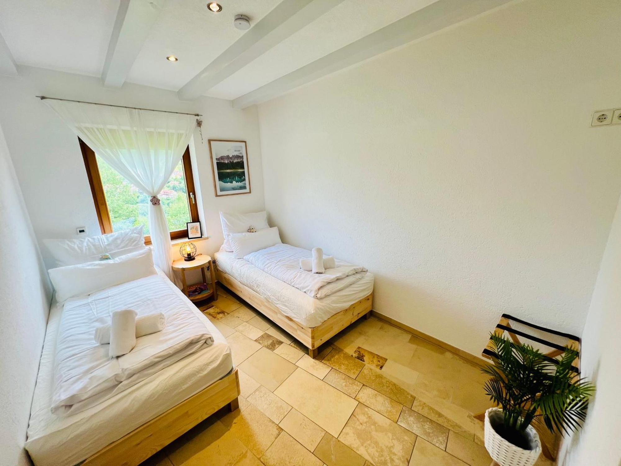 Panoramablick Mit Privatparkplatz, 2 Balkone Und 1,5 Baeder Apartment Titisee-Neustadt Exterior photo